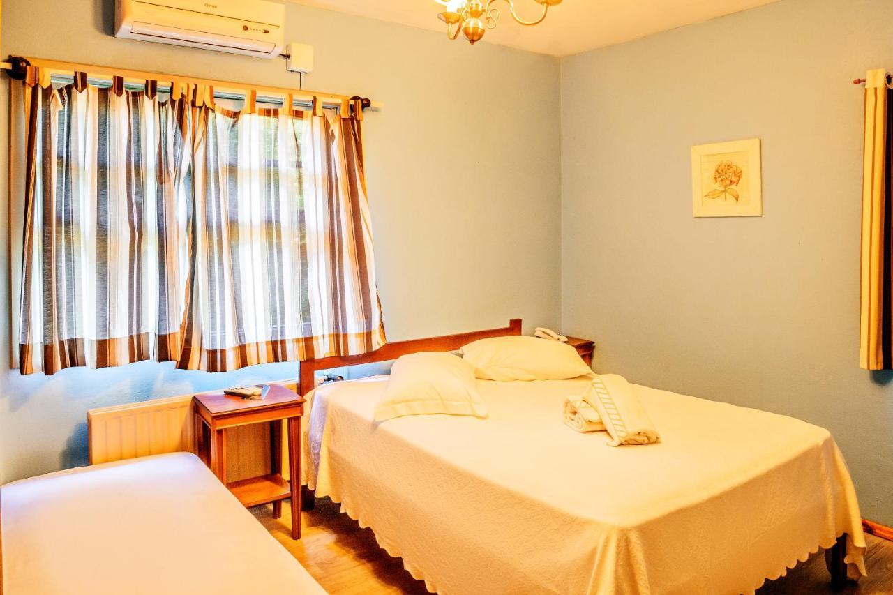 Pousada Casa Rosa Канела Екстер'єр фото
