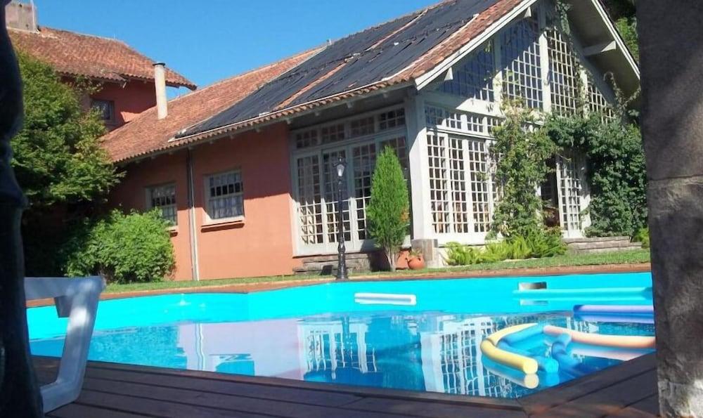 Pousada Casa Rosa Канела Екстер'єр фото