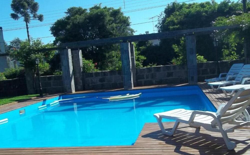 Pousada Casa Rosa Канела Екстер'єр фото