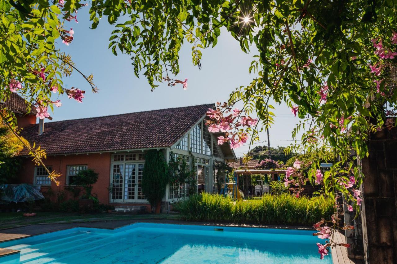 Pousada Casa Rosa Канела Екстер'єр фото