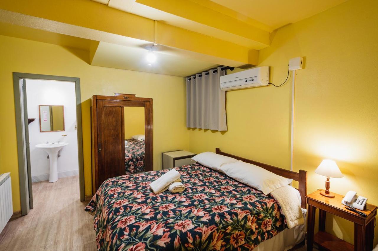 Pousada Casa Rosa Канела Екстер'єр фото